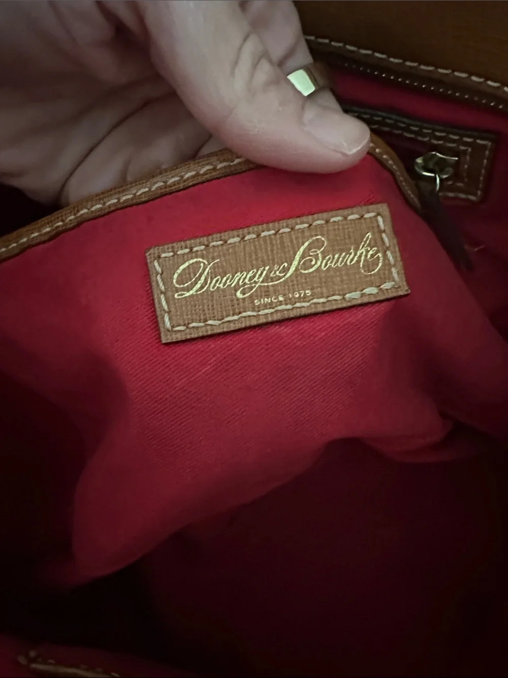 Dooney & Bourke classic dooney